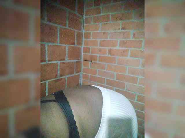 EmiliAddams webcam
