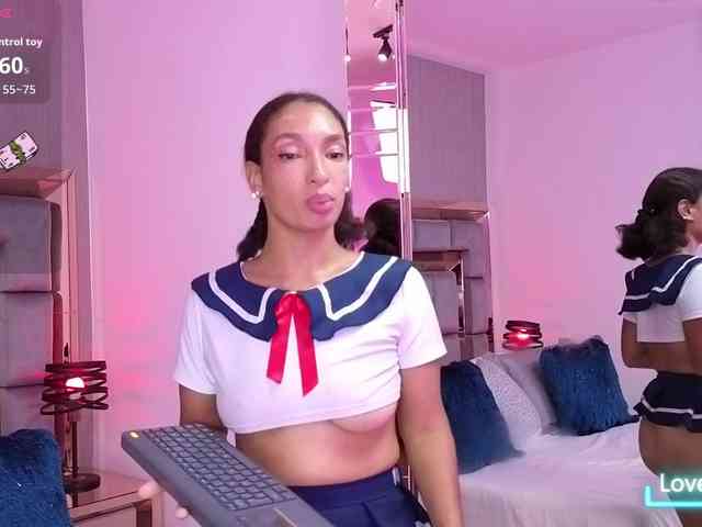 KatyMonrow webcam