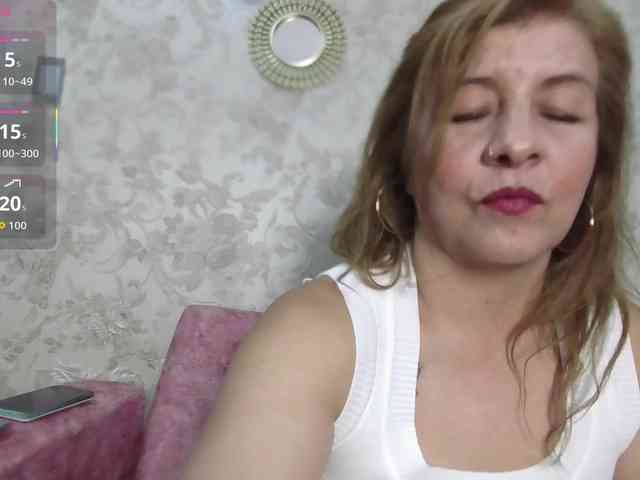 Abby-Blonde webcam