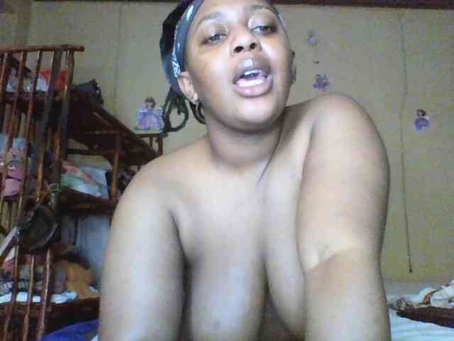 Hot-chick66 webcam
