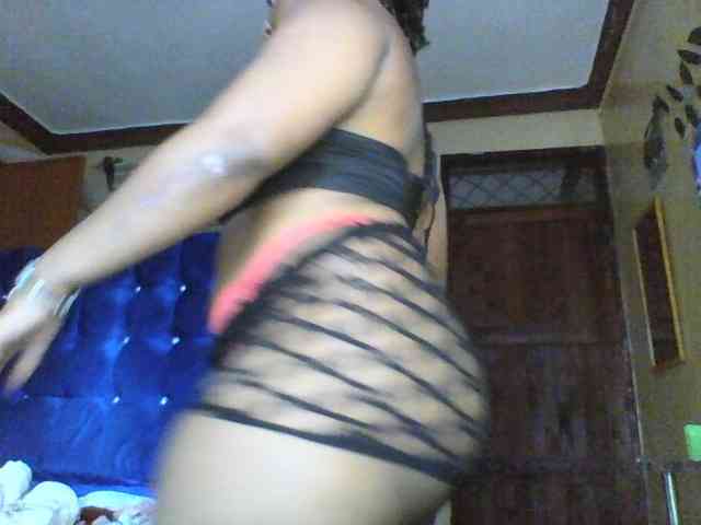 Hot-chick66 webcam