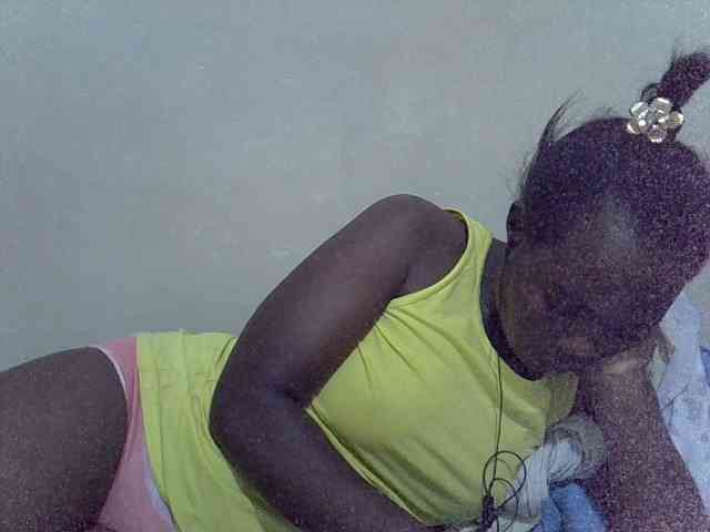 Prettiesweet webcam