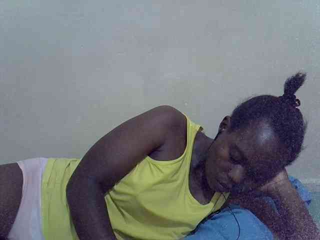 Prettiesweet webcam