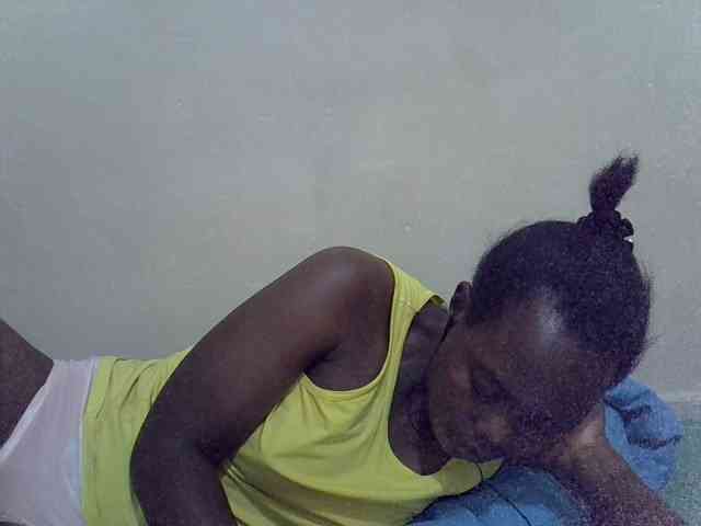Prettiesweet webcam