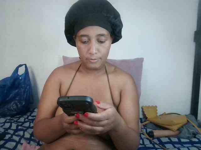 Browneyesxx webcam