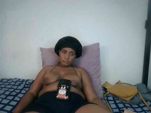 Browneyesxx webcam