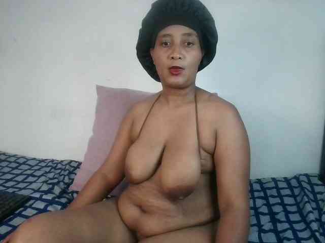 Browneyesxx webcam