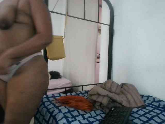 Browneyesxx webcam