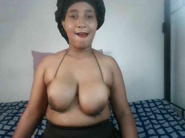 Browneyesxx webcam