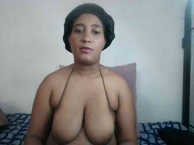 Browneyesxx webcam