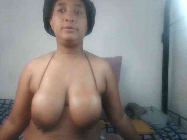 Browneyesxx webcam