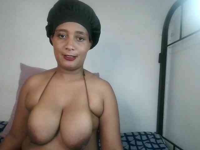 Browneyesxx webcam