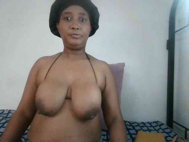Browneyesxx webcam