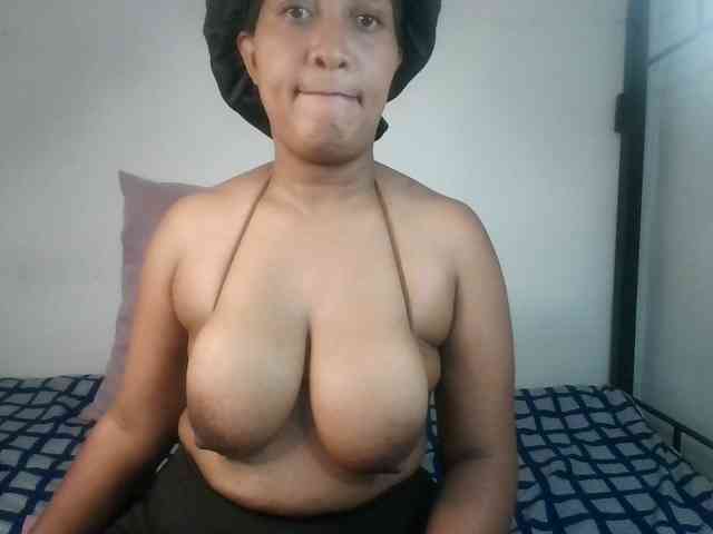 Browneyesxx webcam