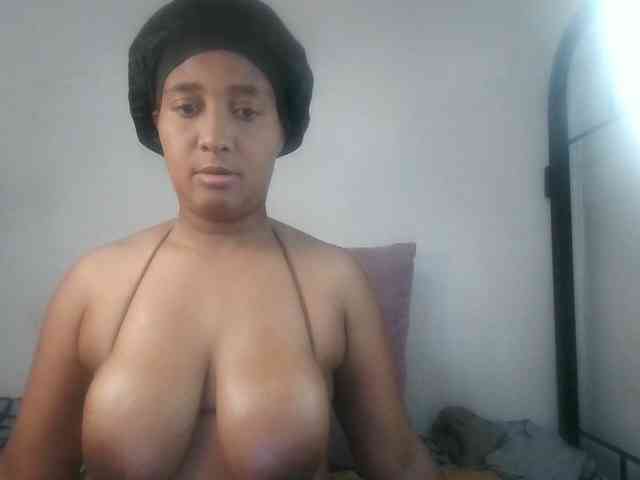 Browneyesxx webcam