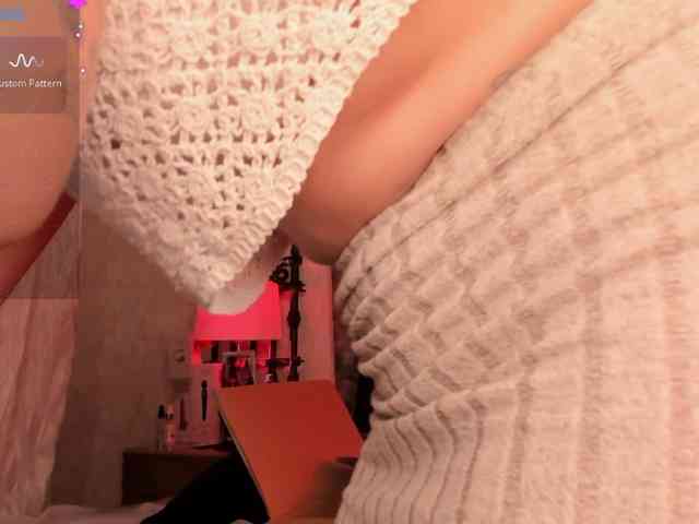 AriBaker webcam