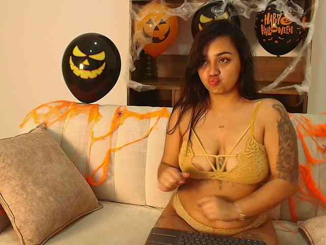 LiaMoon webcam