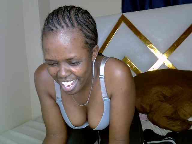 Caramel22 webcam