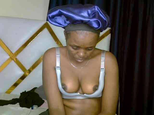Caramel22 webcam