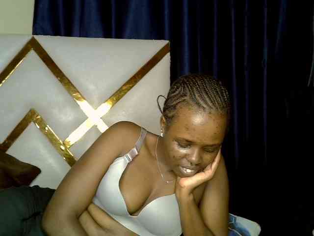 Caramel22 webcam