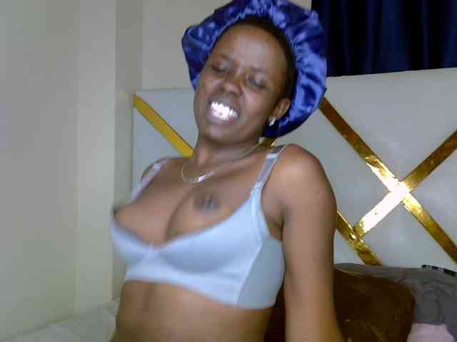Caramel22 webcam