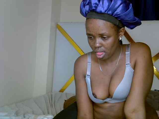 Caramel22 webcam