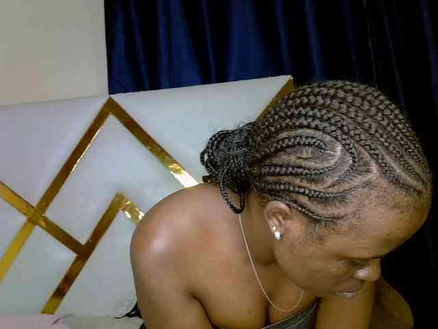 Caramel22 webcam