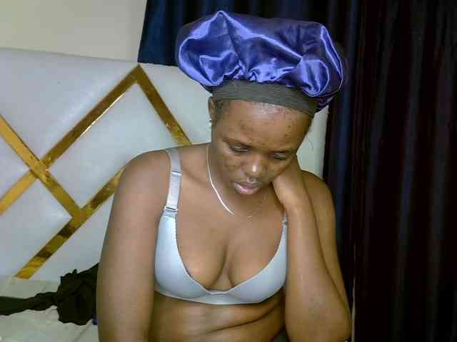 Caramel22 webcam