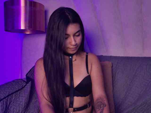 Alyssa-Ray webcam