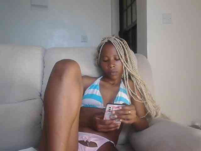 Pretyass webcam