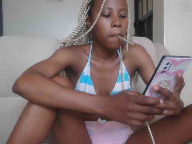Pretyass webcam