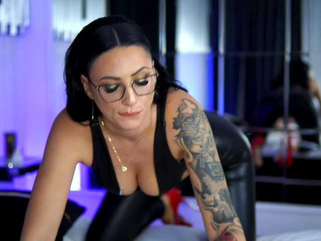 Vai a chattare su MistyWooods MistyWooods