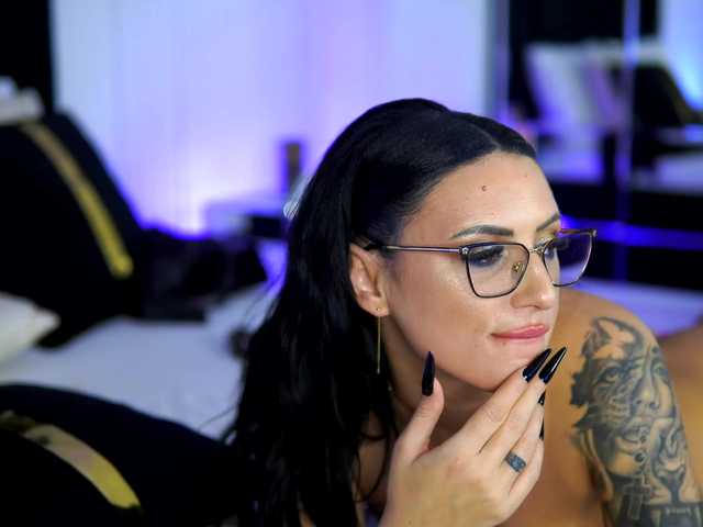 Vai a chattare su MistyWooods MistyWooods