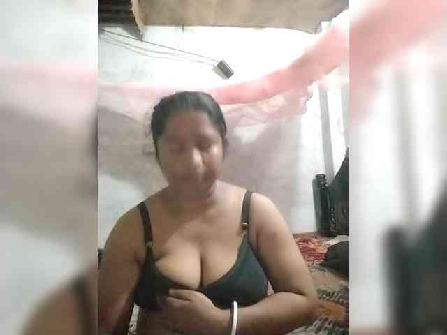 Boudipriya webcam