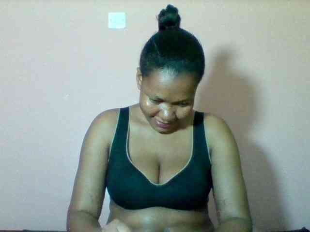 Sexyapple2002 webcam