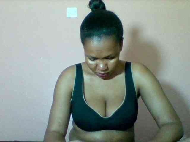 Sexyapple2002 webcam