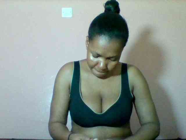 Sexyapple2002 webcam