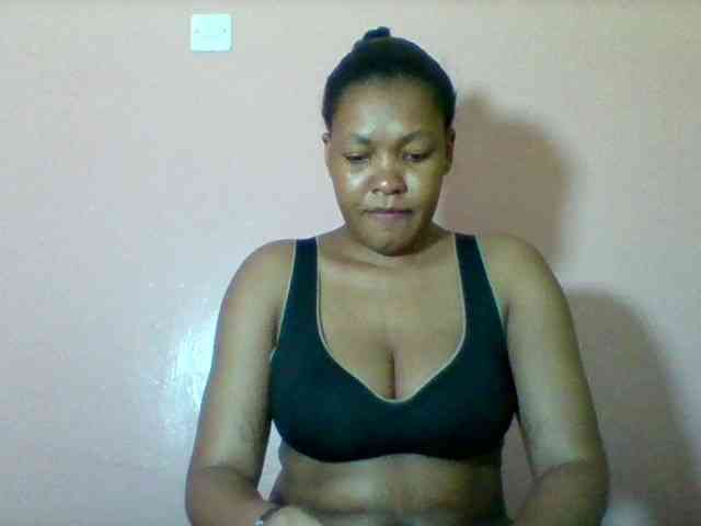 Sexyapple2002 webcam