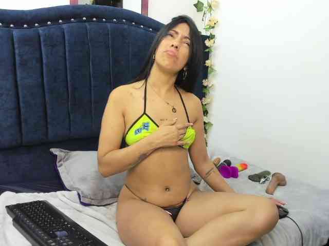 ashlyysweet webcam