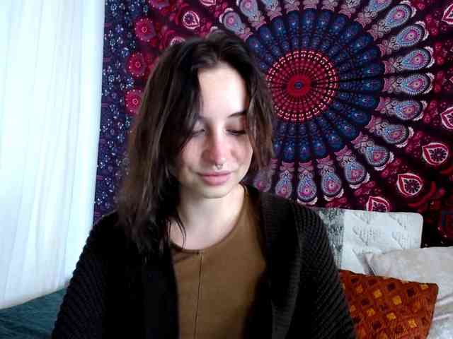 AdalynGlow webcam