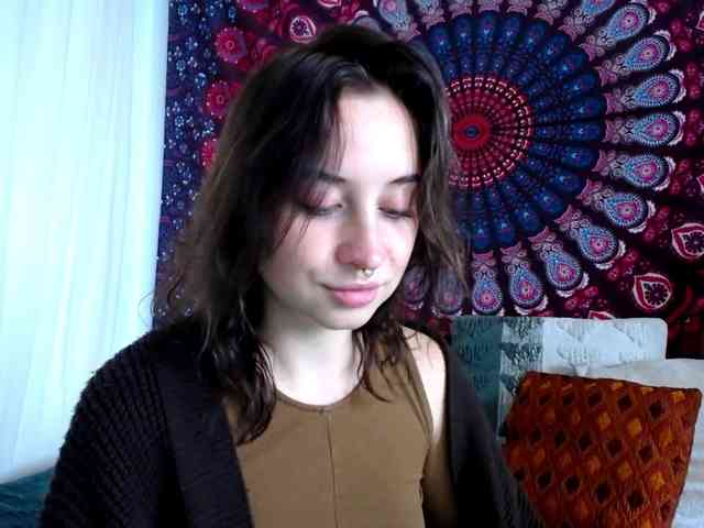 AdalynGlow webcam