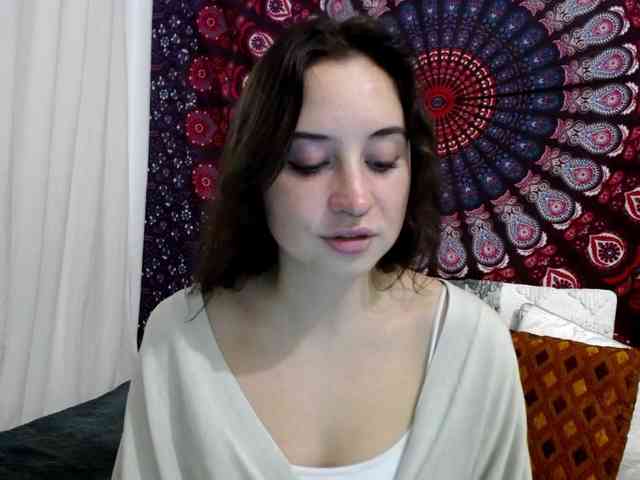 AdalynGlow webcam