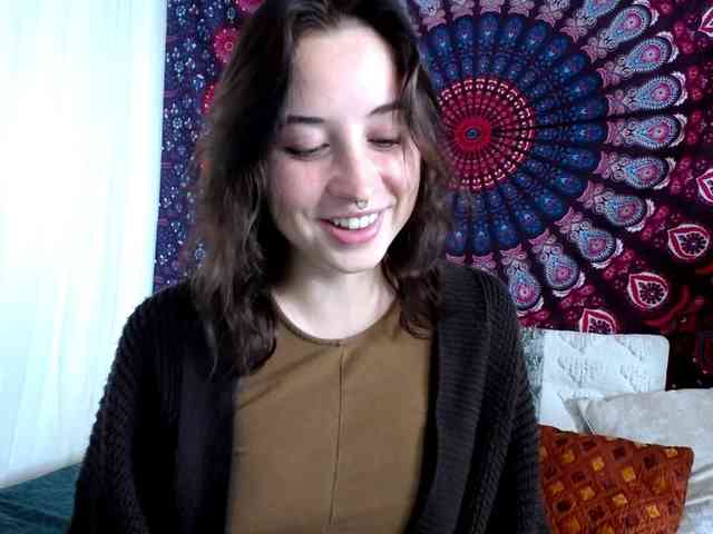 AdalynGlow webcam