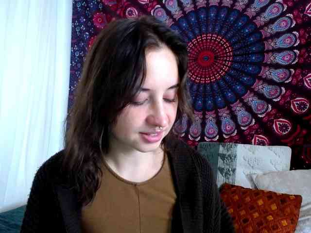 AdalynGlow webcam