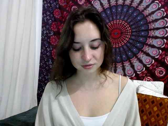 AdalynGlow webcam
