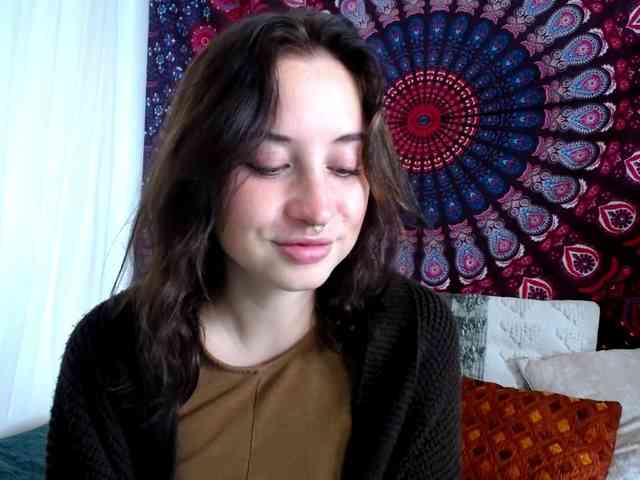 AdalynGlow webcam