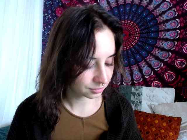 AdalynGlow webcam