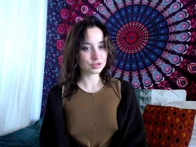 AdalynGlow webcam