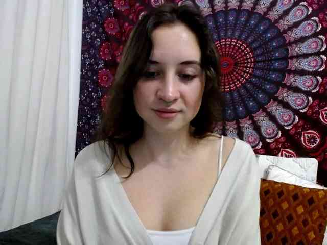 AdalynGlow webcam
