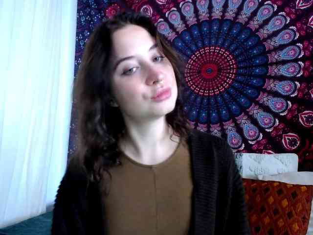 AdalynGlow webcam